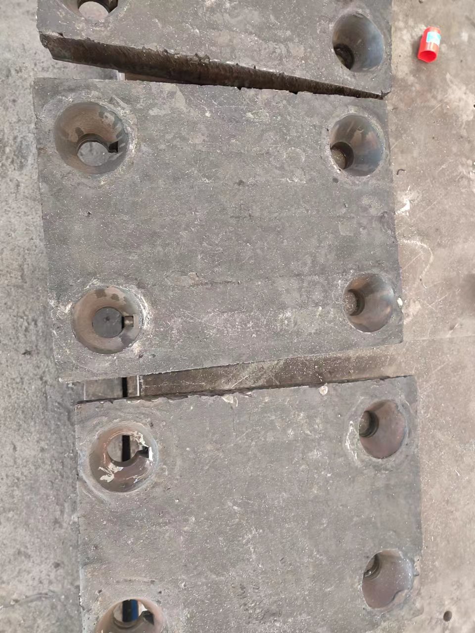 内蒙古七种碳化铬堆焊耐磨钢板的加工方式