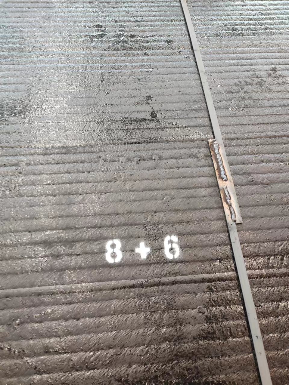 内蒙古4+8+4耐磨板，双面焊耐磨板