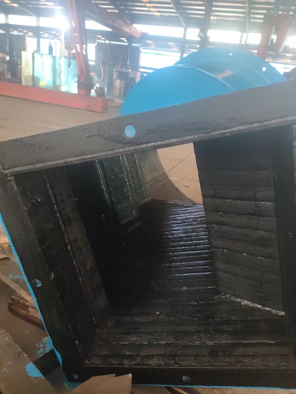 内蒙古耐磨方变圆堆焊耐磨板